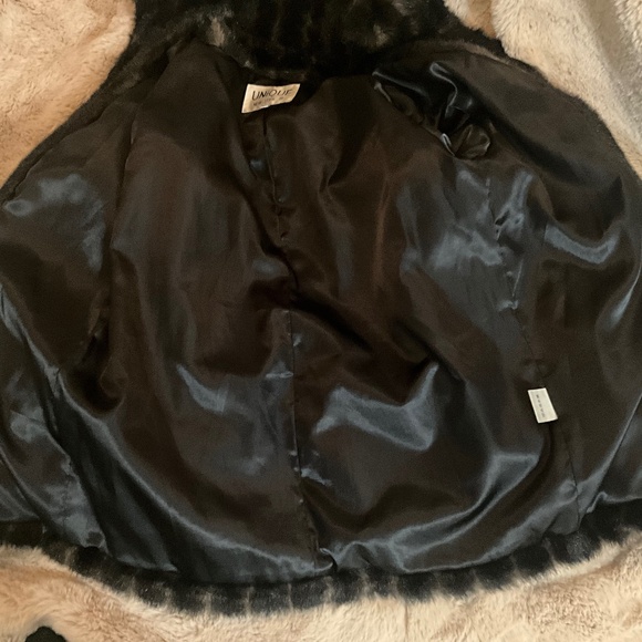 *Hooded Faux Mink Jacket* - Picture 6 of 7